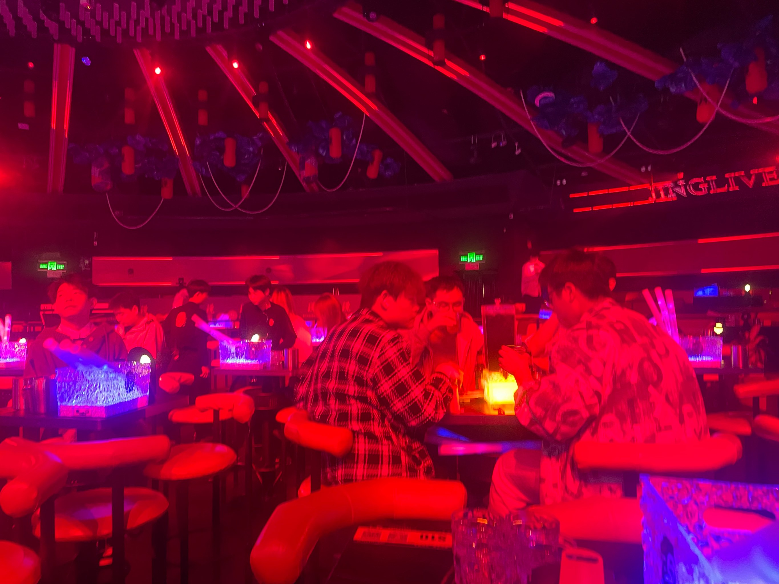 商务ktv有没有震撼包头消费市场-昆都仑区ktv预订